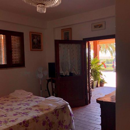 Appartamento Fronte Piscina Montemarciano Εξωτερικό φωτογραφία